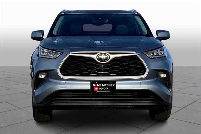 used 2020 Toyota Highlander car, priced at $28,645