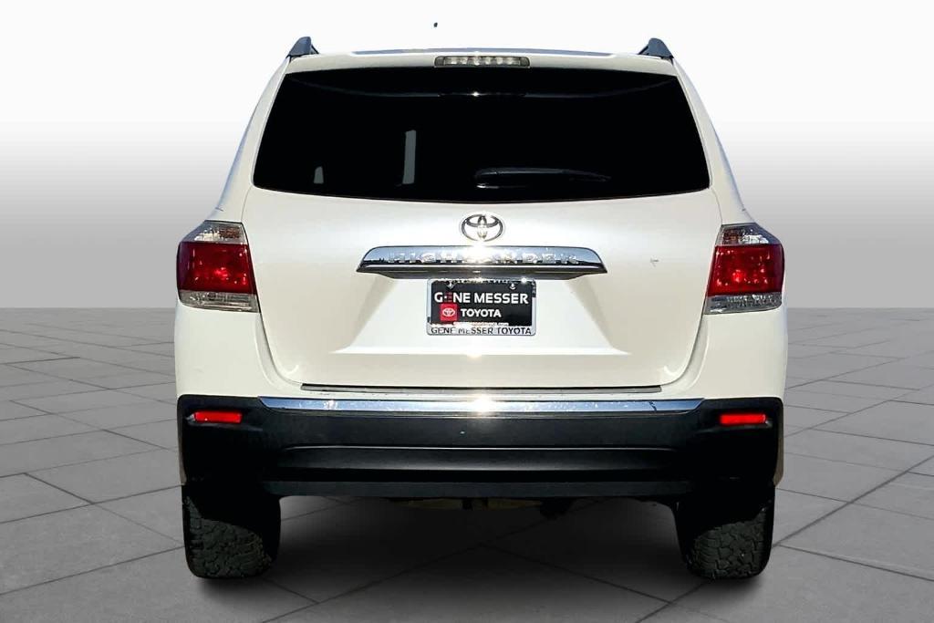 used 2013 Toyota Highlander car, priced at $12,800