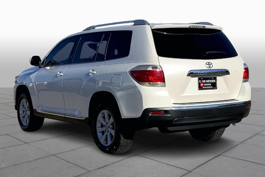 used 2013 Toyota Highlander car, priced at $12,800