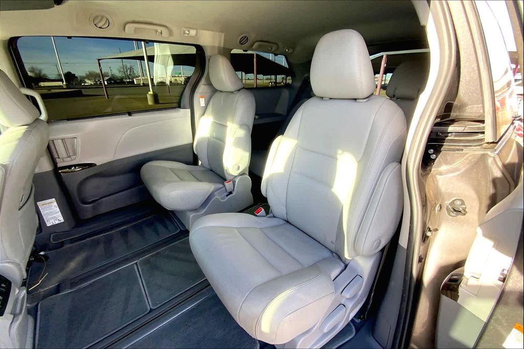 used 2020 Toyota Sienna car, priced at $34,100
