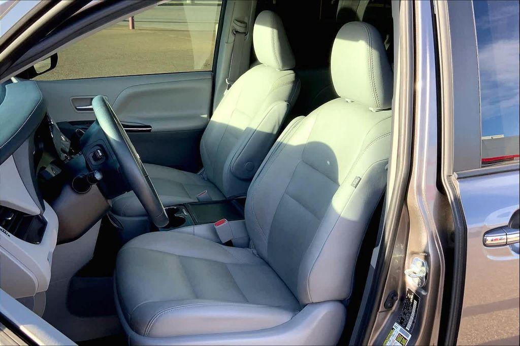 used 2020 Toyota Sienna car, priced at $34,100