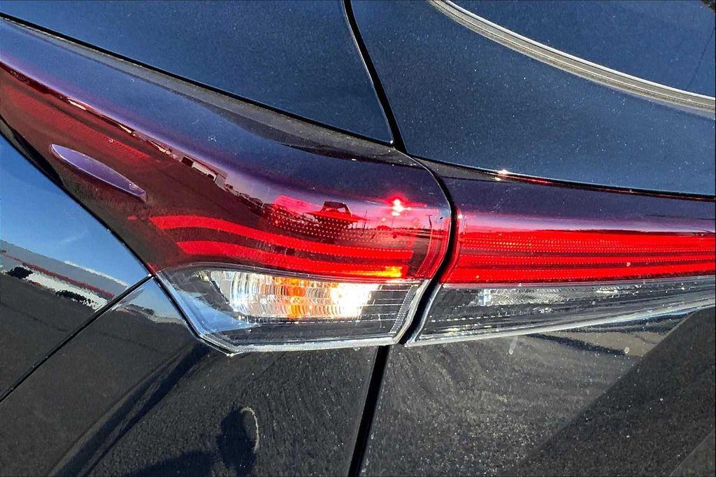 new 2025 Toyota Highlander car, priced at $56,389