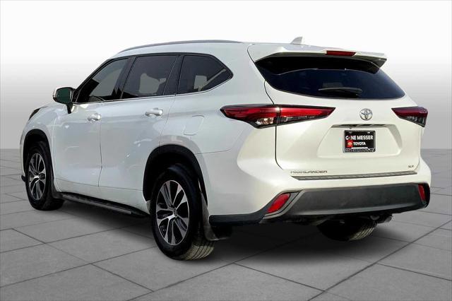 used 2022 Toyota Highlander car, priced at $34,118