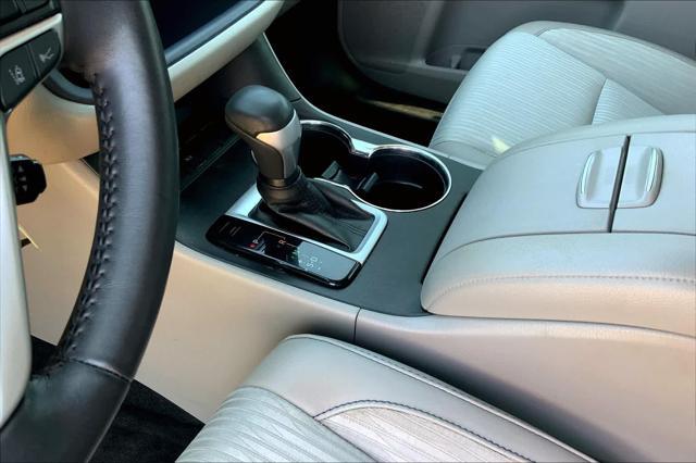 used 2019 Toyota Highlander car, priced at $22,600