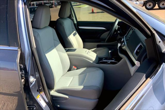 used 2019 Toyota Highlander car, priced at $22,600
