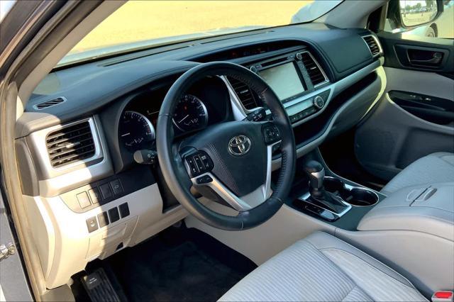 used 2019 Toyota Highlander car, priced at $22,600