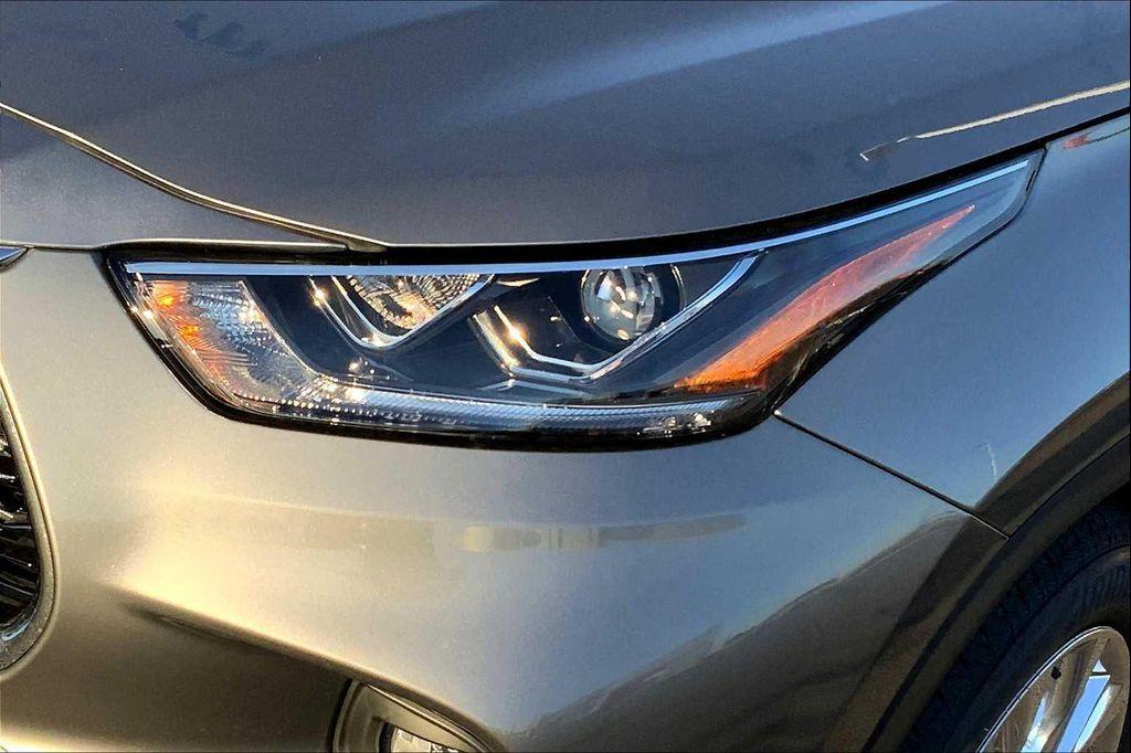 new 2025 Toyota Highlander car, priced at $53,823