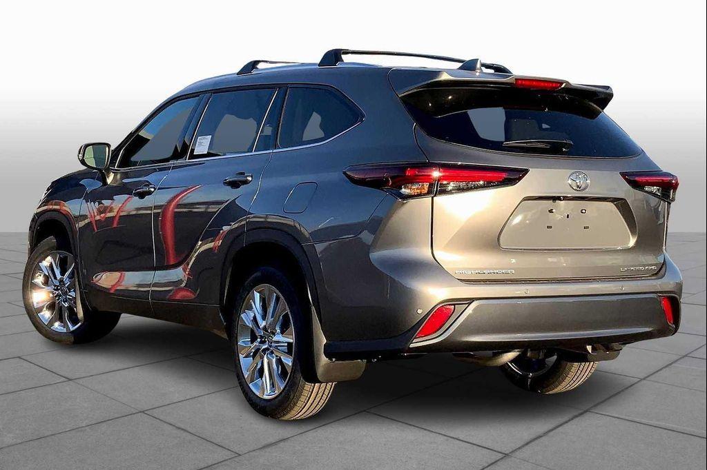 new 2025 Toyota Highlander car, priced at $53,823