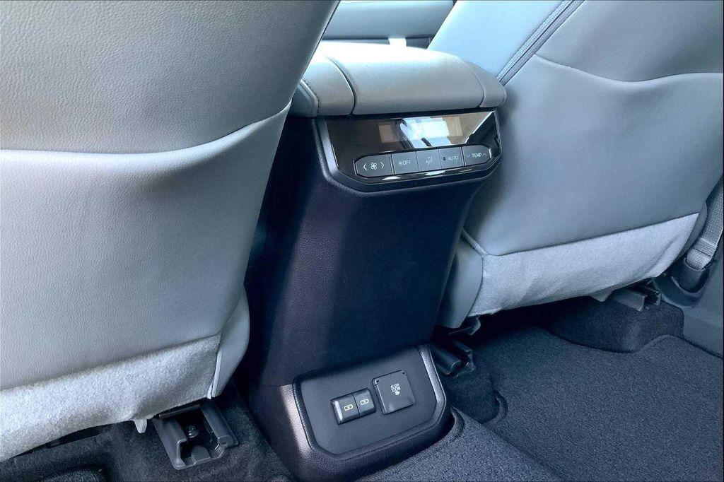 new 2025 Toyota Highlander car, priced at $53,823