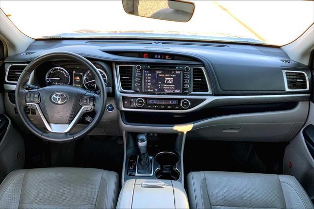 used 2019 Toyota Highlander Hybrid car, priced at $28,126