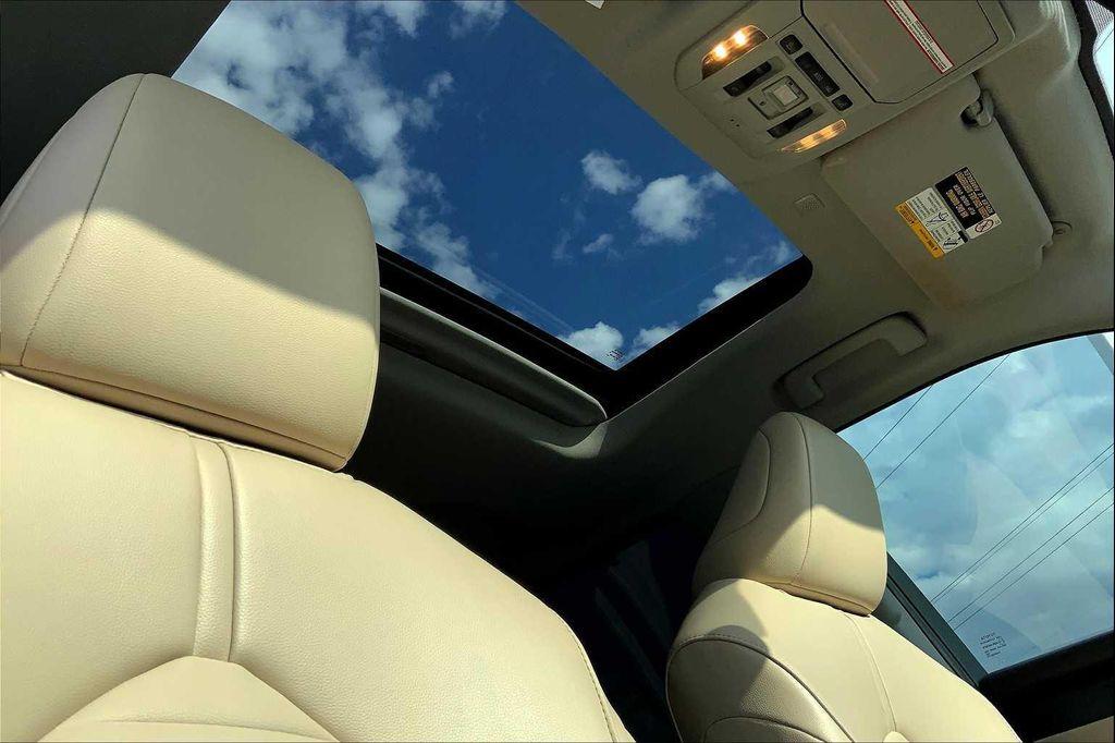 used 2022 Toyota Highlander car, priced at $29,400