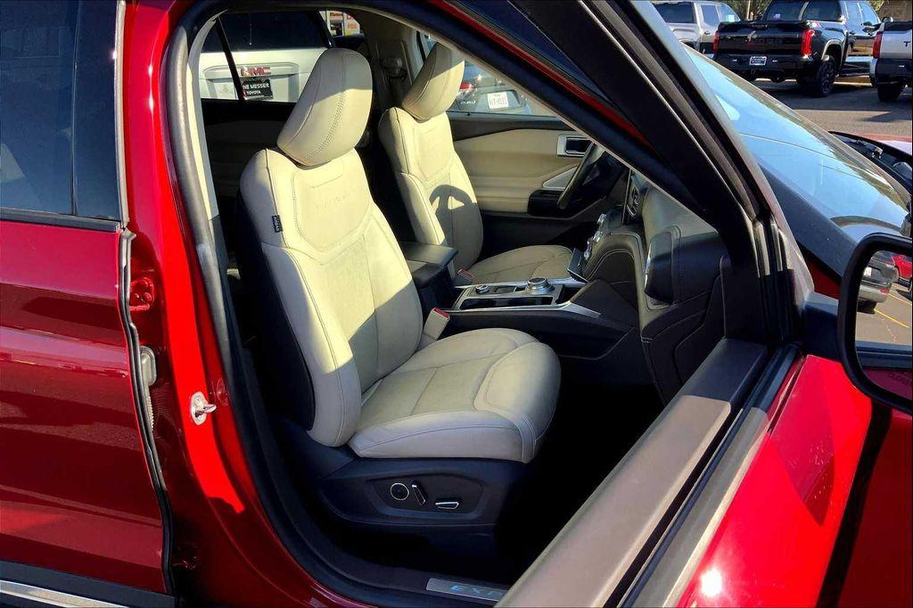 used 2020 Ford Explorer car, priced at $25,900