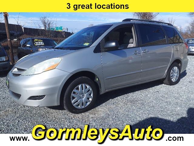 used 2006 Toyota Sienna car, priced at $10,990