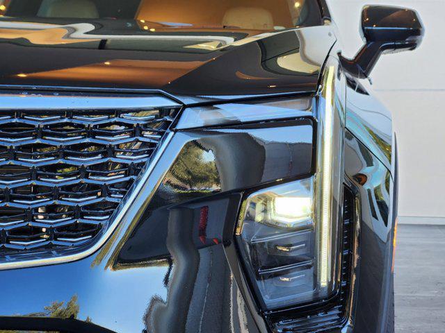 new 2025 Cadillac XT4 car, priced at $47,620