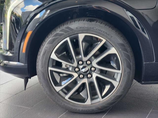 new 2025 Cadillac OPTIQ car, priced at $55,440