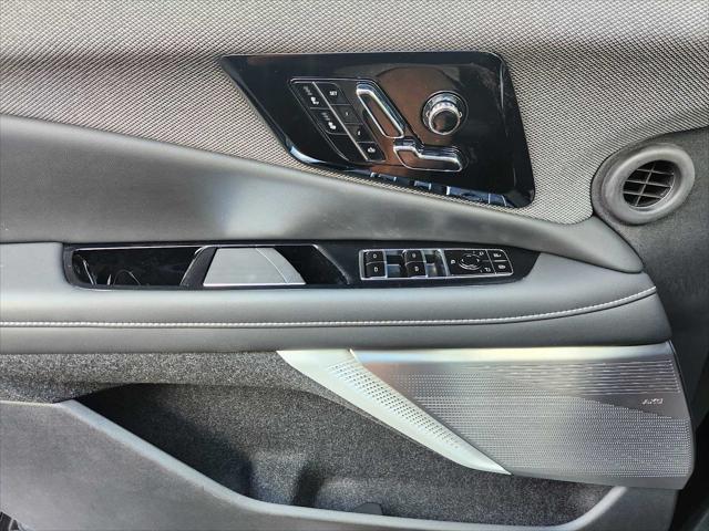 new 2025 Cadillac OPTIQ car, priced at $55,440