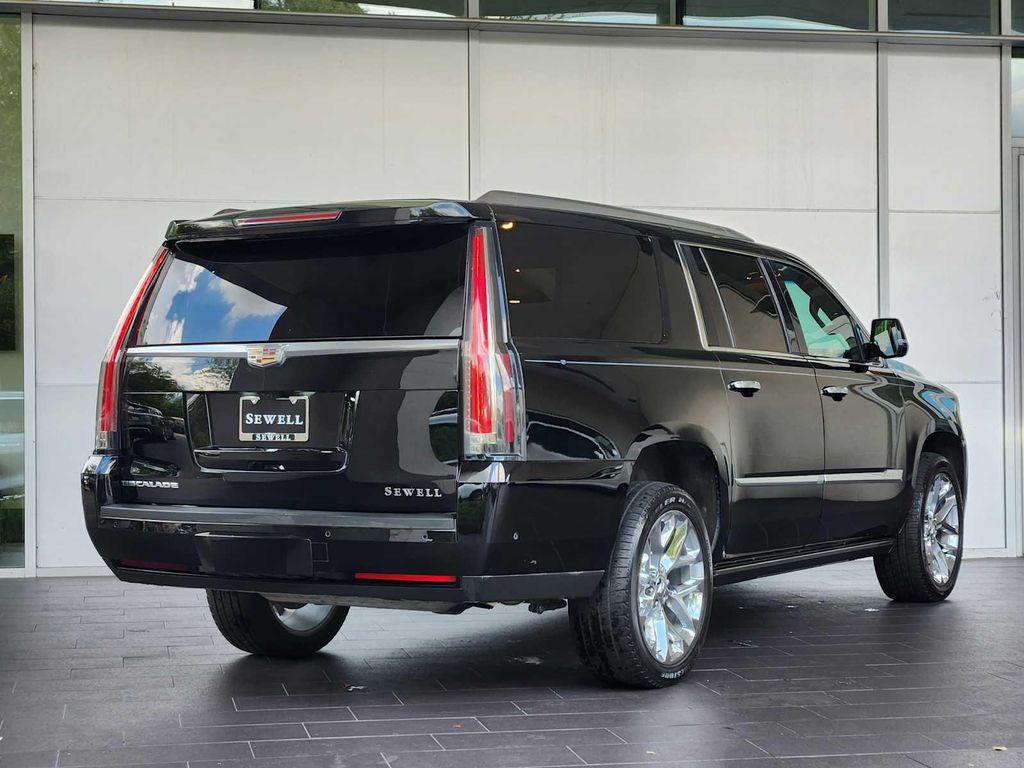 used 2019 Cadillac Escalade ESV car, priced at $34,991