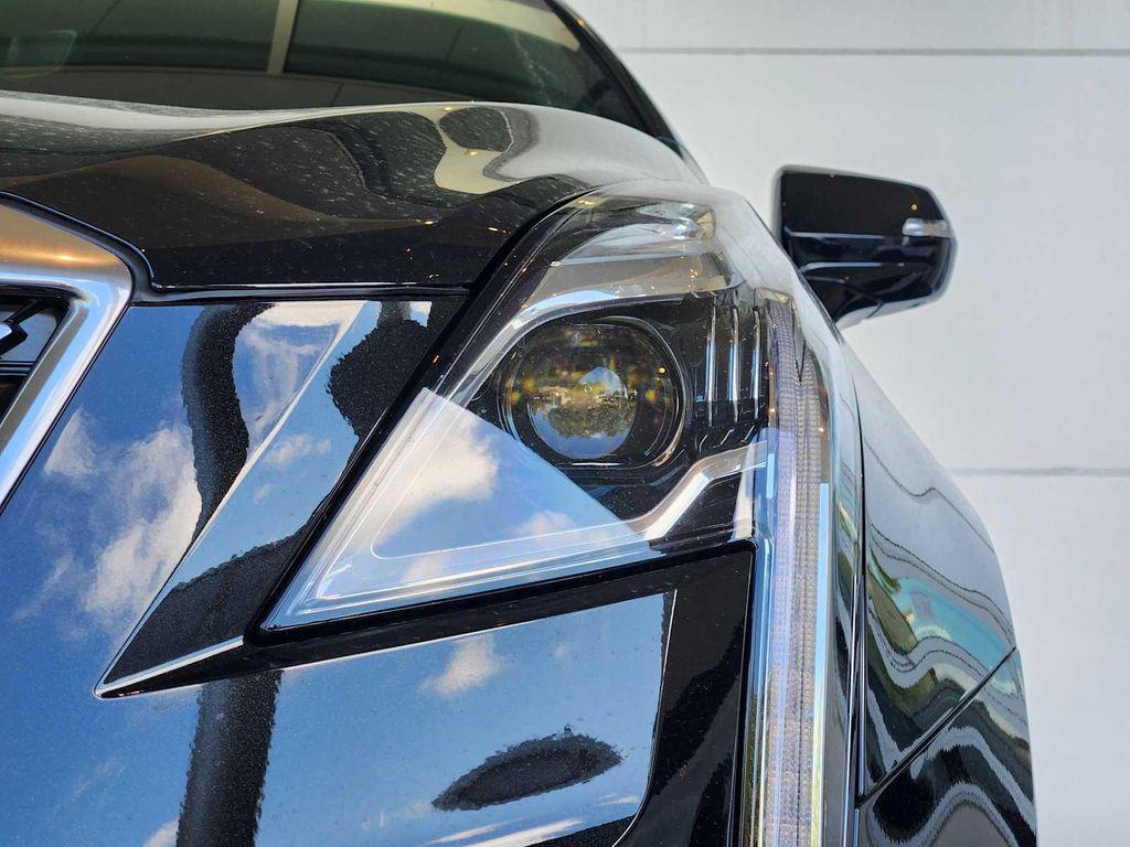 new 2025 Cadillac XT5 car, priced at $59,560