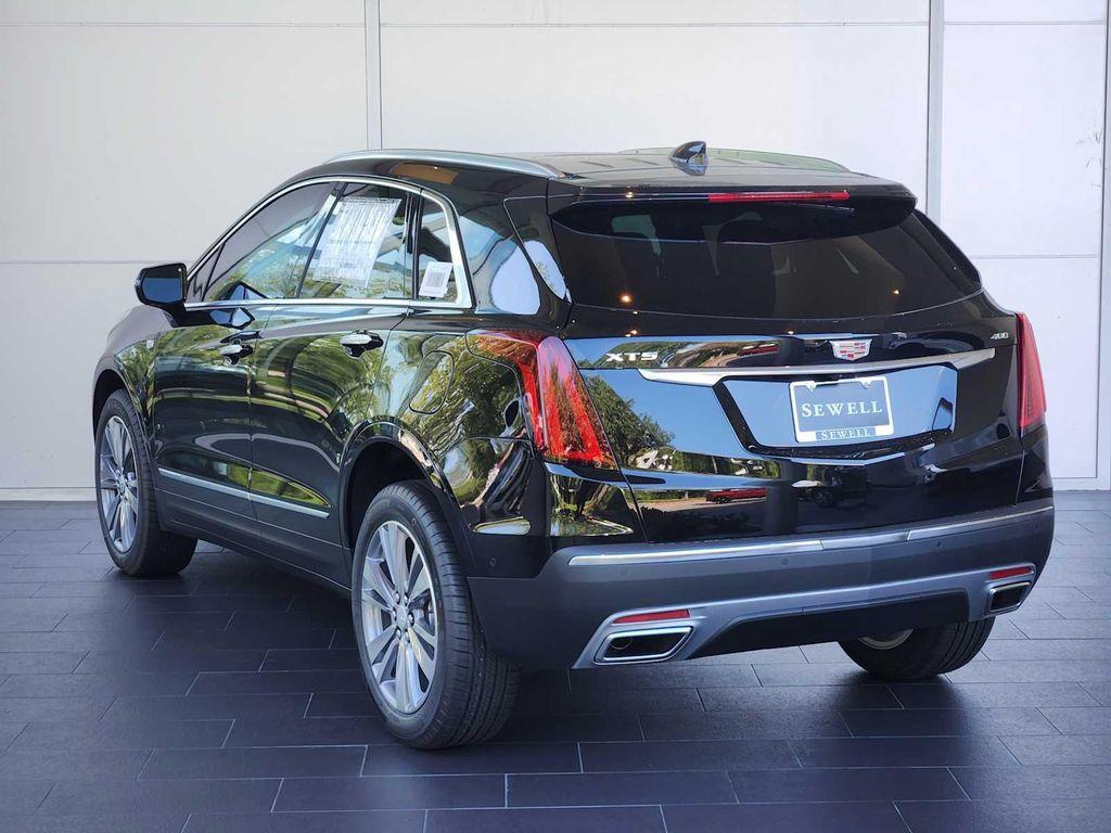 new 2025 Cadillac XT5 car, priced at $59,560