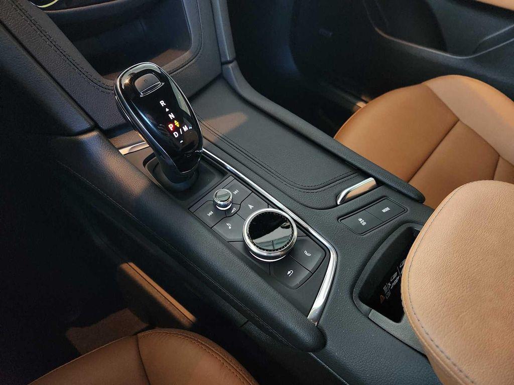 new 2025 Cadillac XT5 car, priced at $59,560