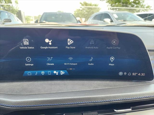 used 2024 Cadillac XT4 car, priced at $39,991