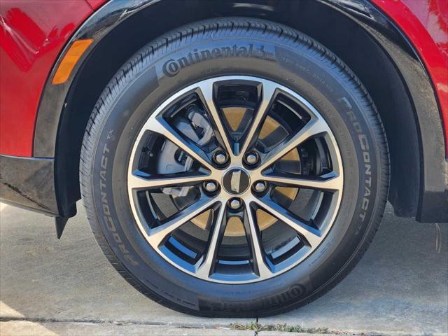 used 2024 Cadillac XT4 car, priced at $39,991