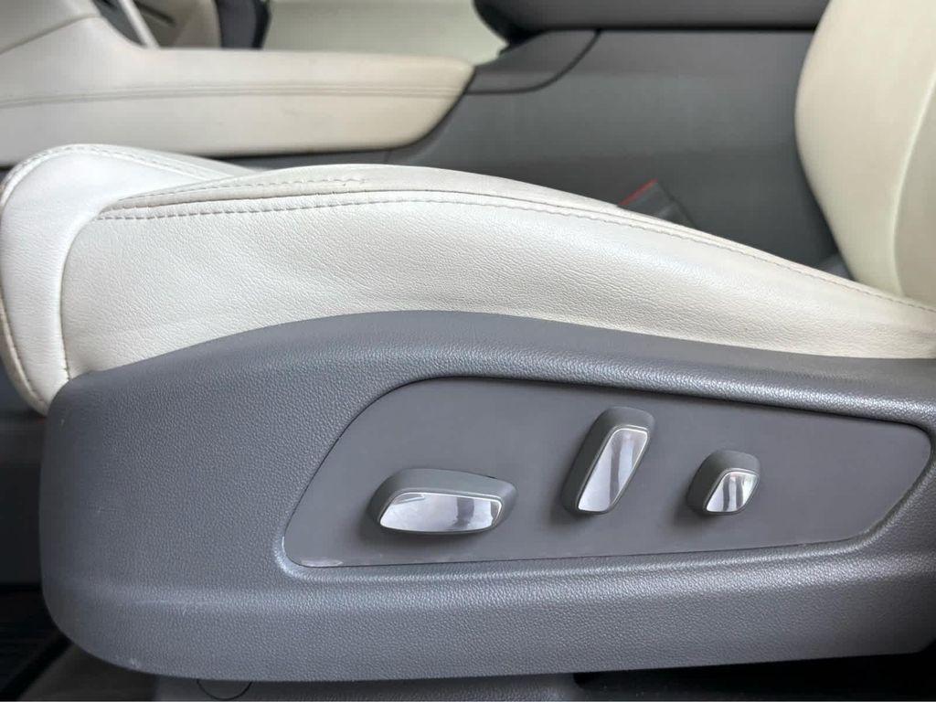used 2019 Cadillac XT5 car, priced at $16,499