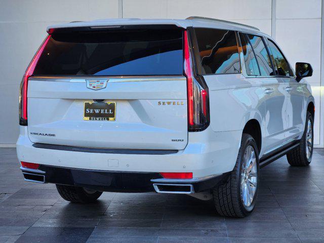 used 2022 Cadillac Escalade ESV car, priced at $63,489