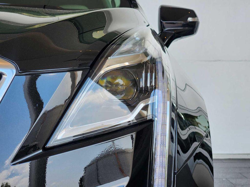 new 2025 Cadillac XT5 car, priced at $53,360