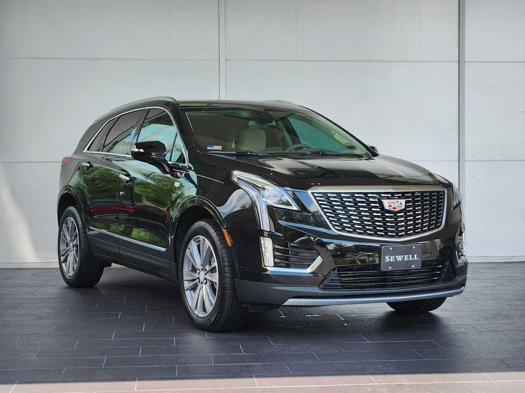 new 2025 Cadillac XT5 car, priced at $53,360