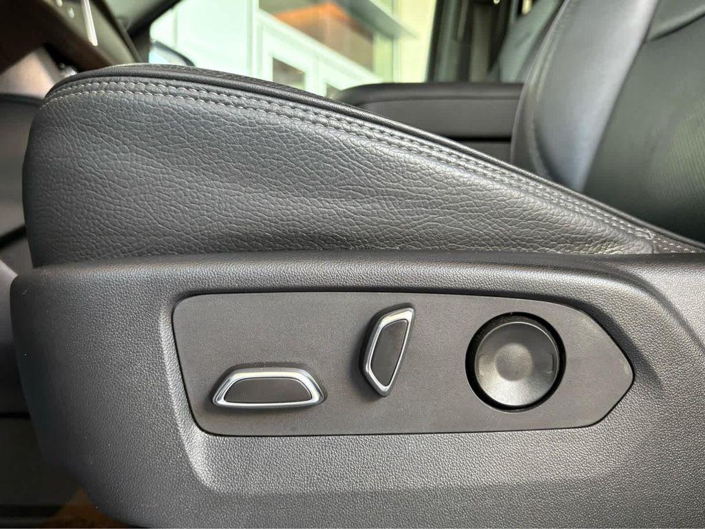 used 2022 GMC Yukon car, priced at $59,998
