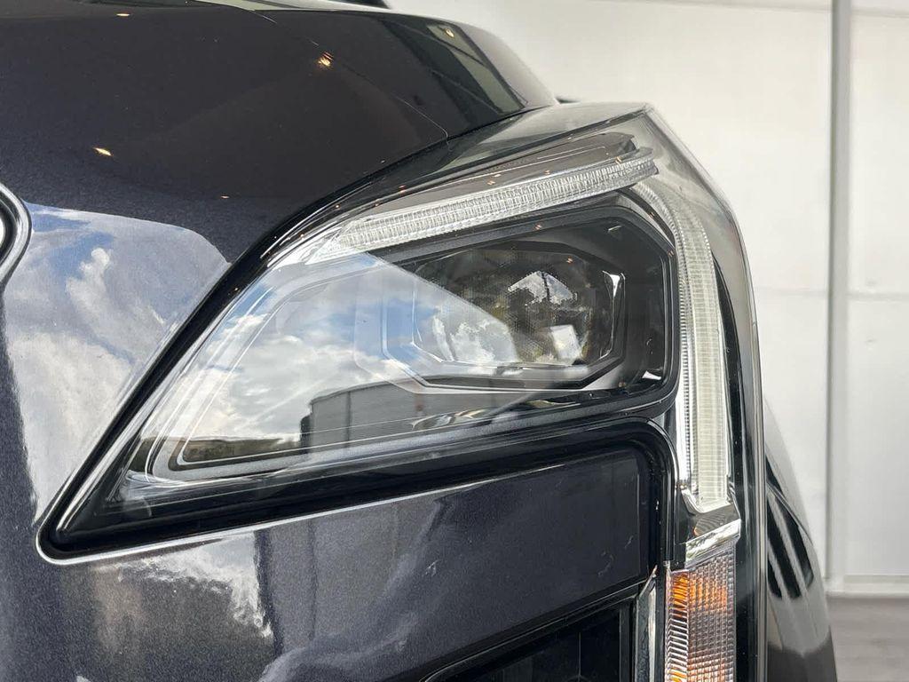 used 2023 Cadillac XT4 car, priced at $29,999