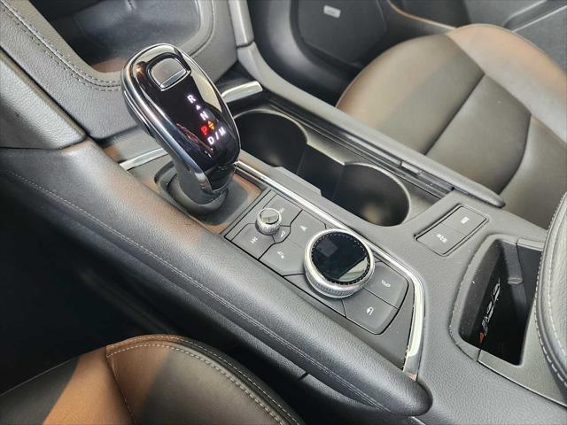 used 2025 Cadillac XT6 car, priced at $49,995