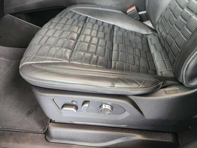 used 2021 Cadillac Escalade ESV car, priced at $47,991