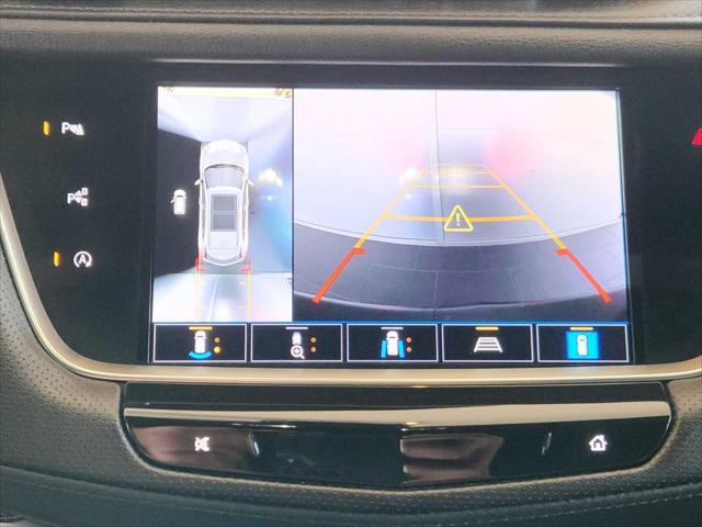 used 2022 Cadillac XT5 car, priced at $35,999