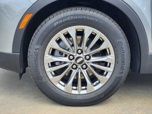 new 2025 Cadillac XT4 car, priced at $43,720