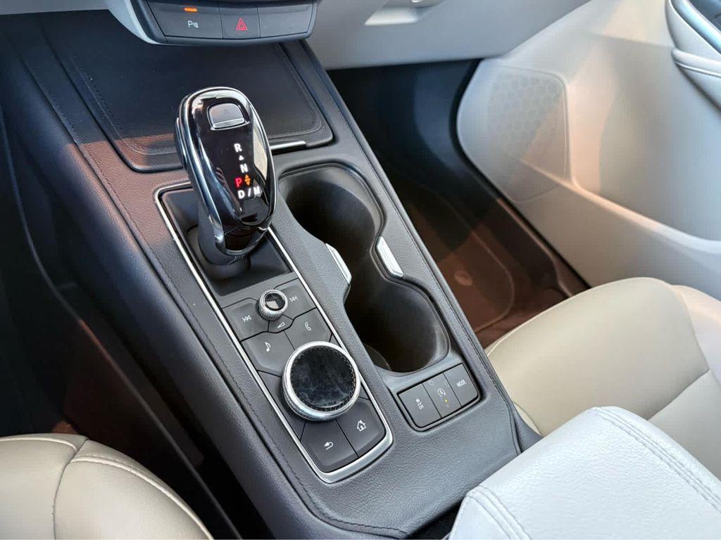 used 2020 Cadillac XT4 car, priced at $21,998