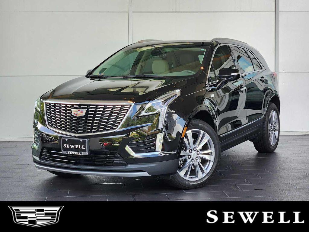 used 2024 Cadillac XT5 car, priced at $38,491