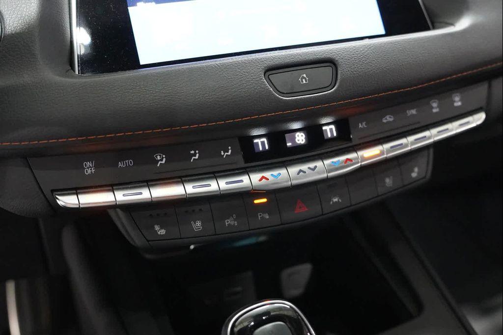 used 2022 Cadillac XT4 car, priced at $28,993