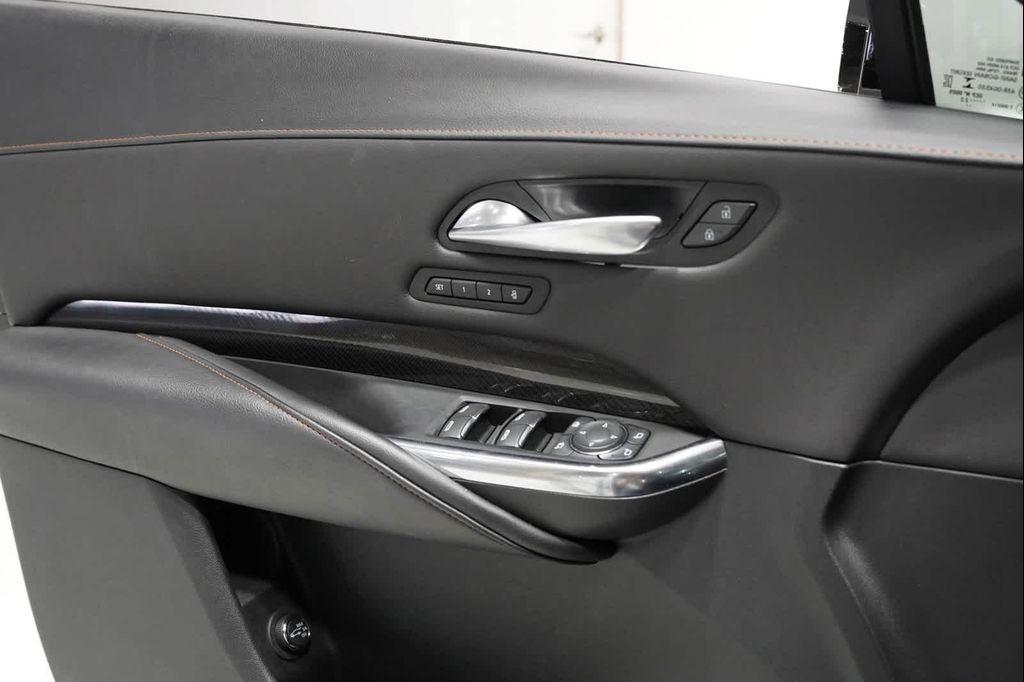 used 2022 Cadillac XT4 car, priced at $28,993