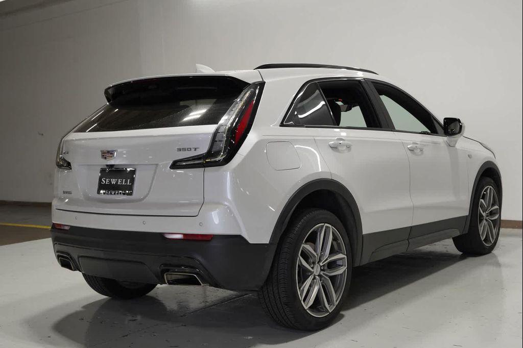 used 2022 Cadillac XT4 car, priced at $28,993
