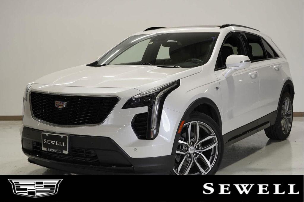 used 2022 Cadillac XT4 car, priced at $28,993