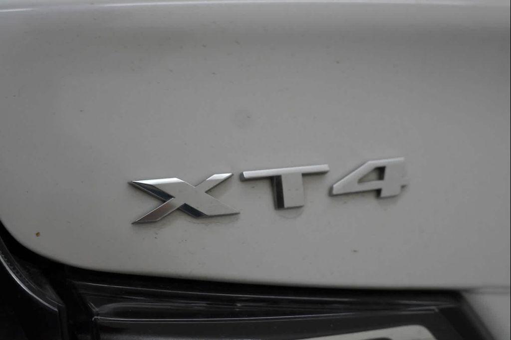 used 2022 Cadillac XT4 car, priced at $28,993