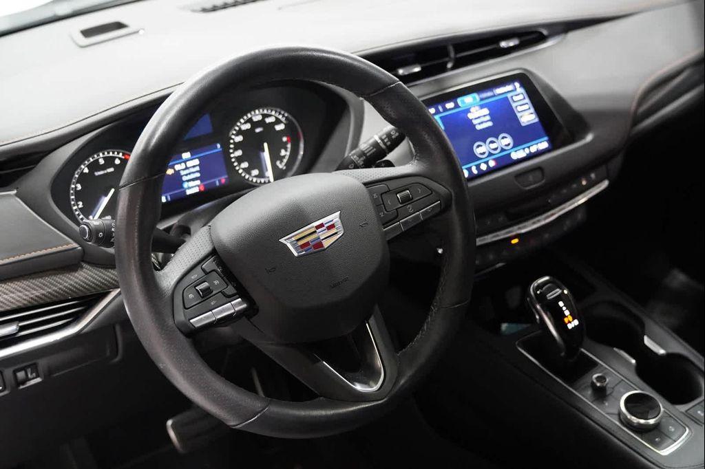 used 2022 Cadillac XT4 car, priced at $28,993
