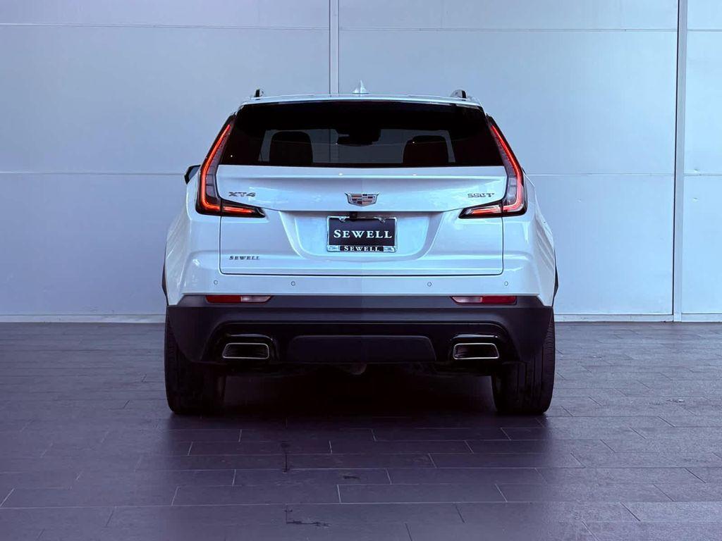 used 2023 Cadillac XT4 car, priced at $31,998