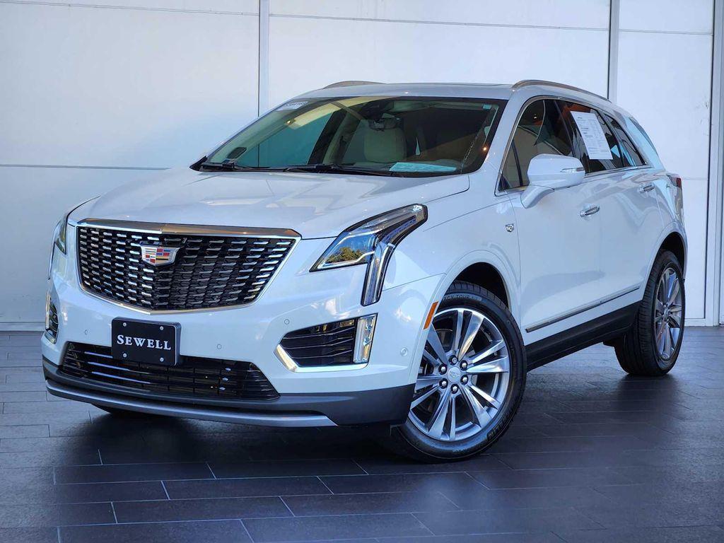 new 2025 Cadillac XT5 car, priced at $58,565