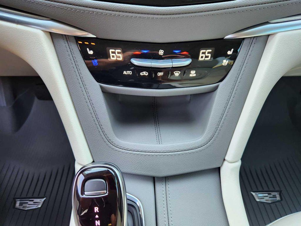 new 2025 Cadillac XT5 car, priced at $58,565