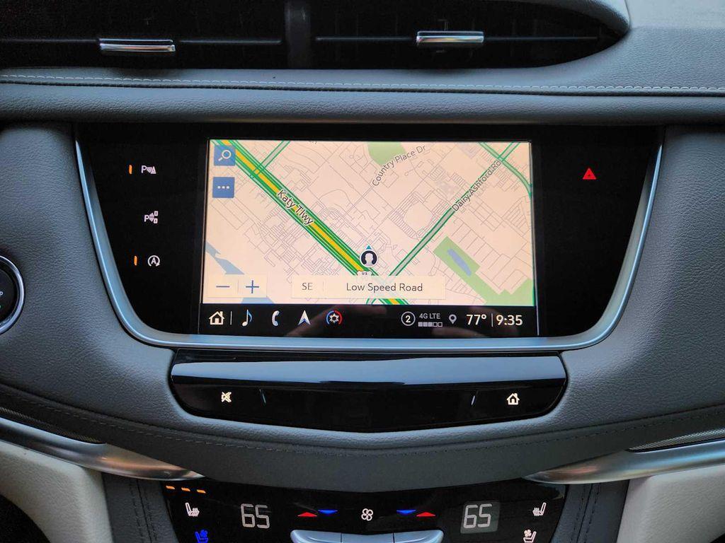 new 2025 Cadillac XT5 car, priced at $58,565