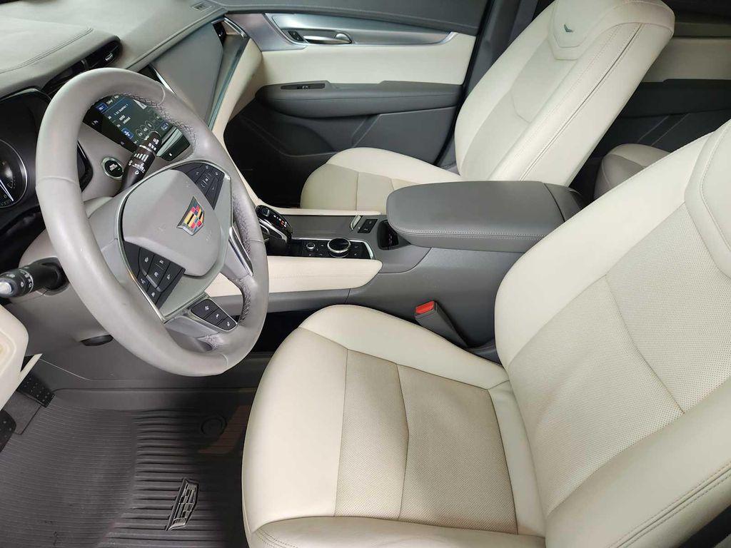 used 2023 Cadillac XT5 car, priced at $36,499