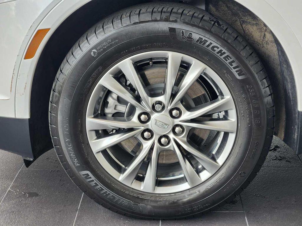 used 2023 Cadillac XT5 car, priced at $36,499